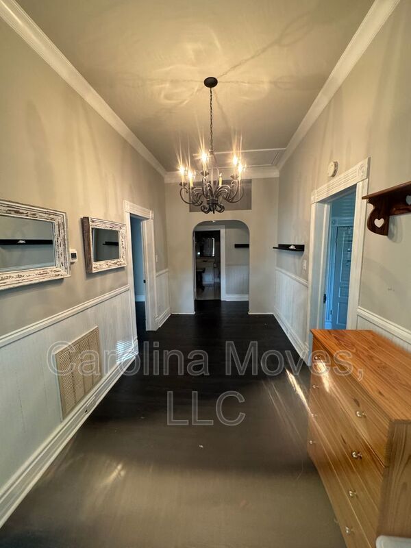 Building Photo - 200 Pelham St