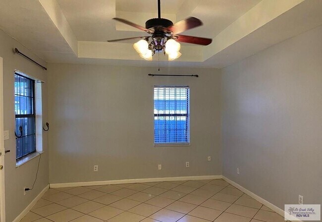 Building Photo - 1910 Wyoming Dr