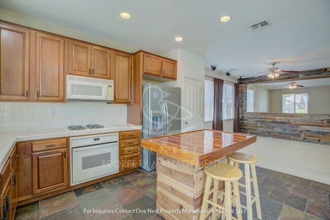 Building Photo - 1362 Paddington Way