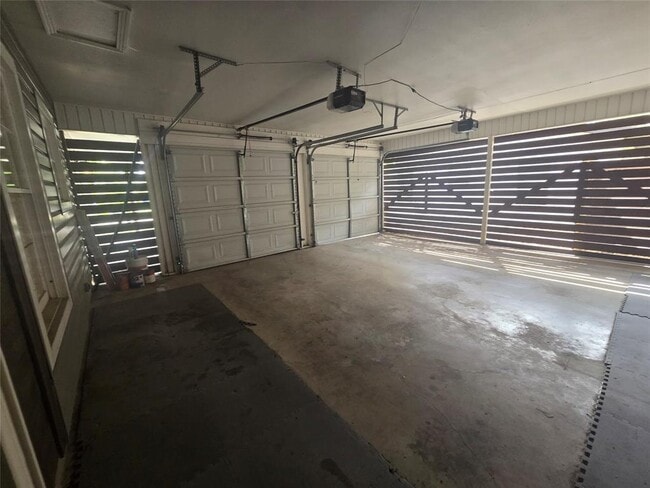Building Photo - 1608 Sweetbriar Ave