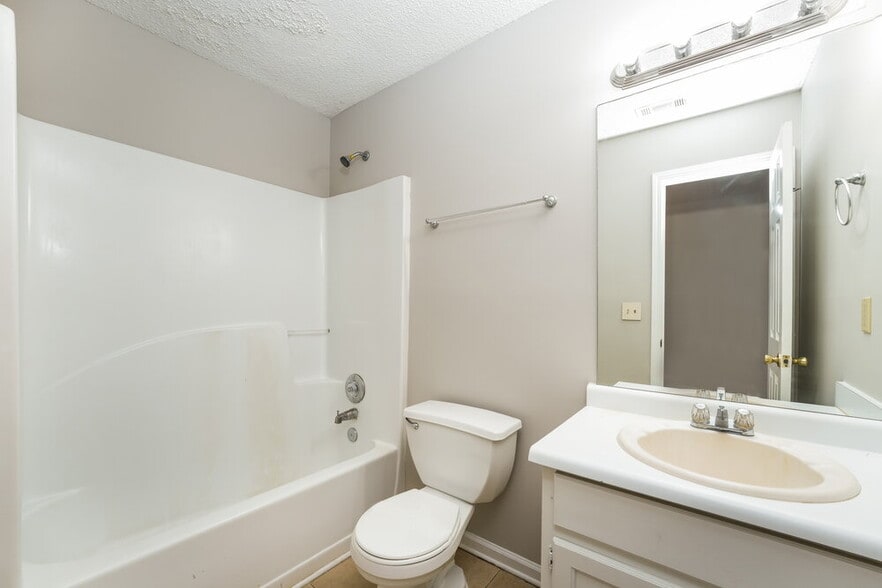 Building Photo - 2399 Morning Dew Pl