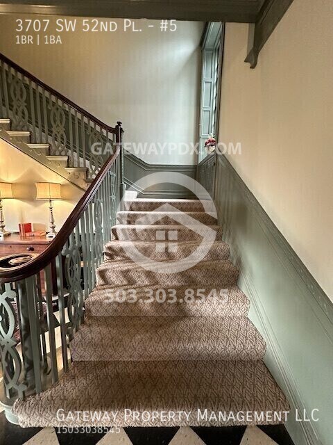 Building Photo - 3707 SW 52nd Pl