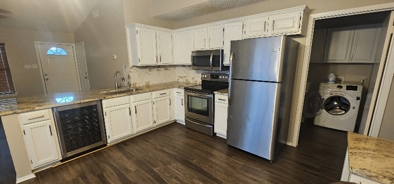 Building Photo - 6602 Pebble Spring Dr
