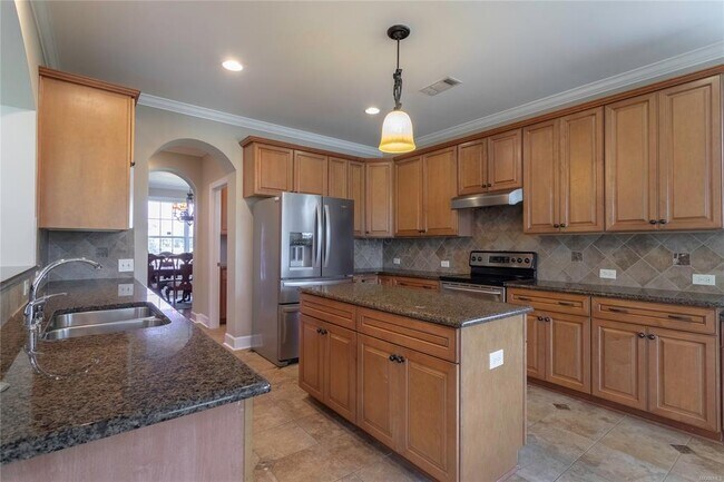 Building Photo - 9191 Brenham