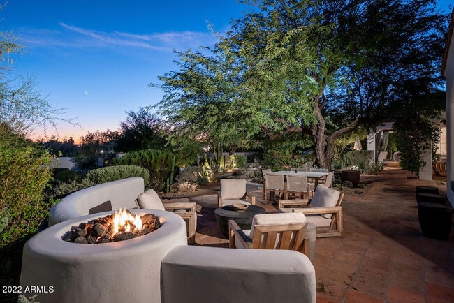 Building Photo - 6723 N Desert Fairways Dr