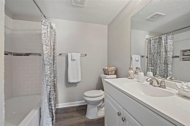 Building Photo - 2502 Avenue L