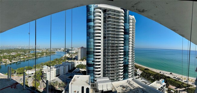 Building Photo - 6061 Collins Ave