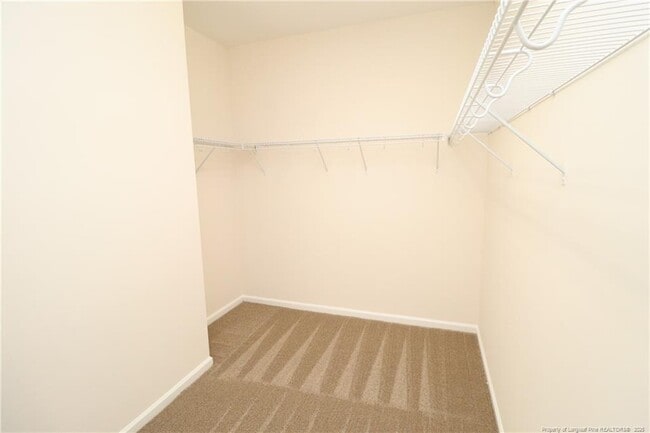 Building Photo - 1405 Regents Ln