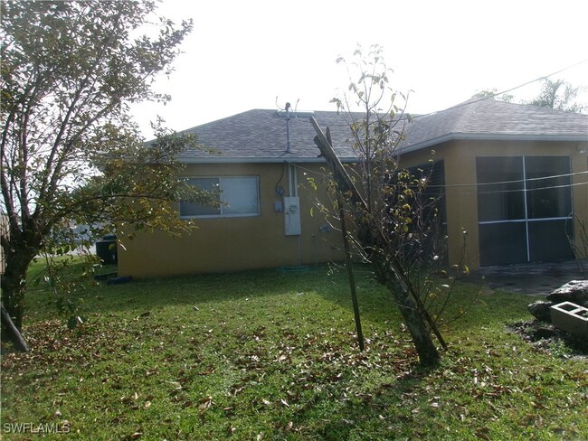 Primary Photo - 634 SE 9th Ave