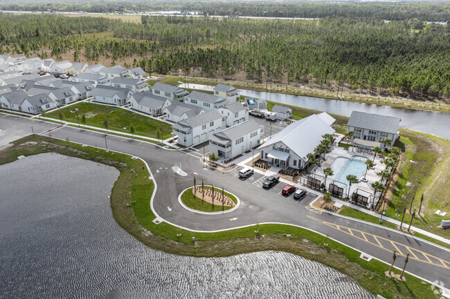 Building Photo - The Cottages at Daytona Beach