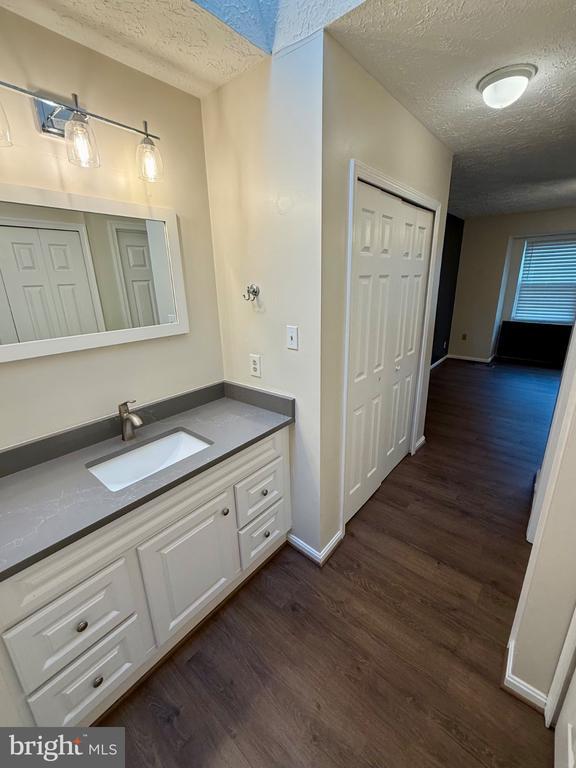 Building Photo - 6203 Bighorn Ct