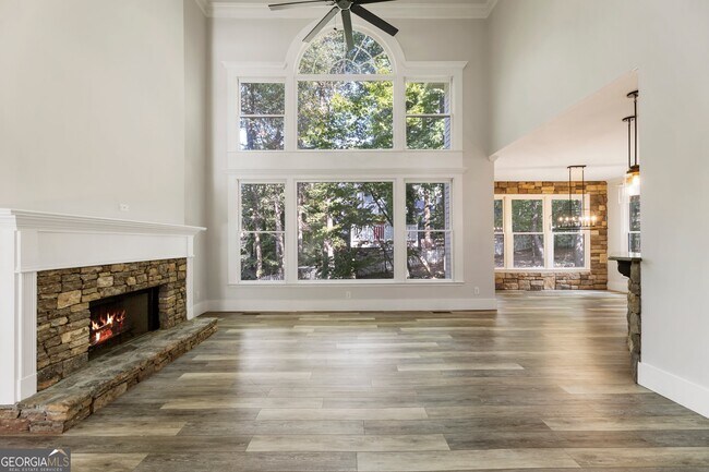 Building Photo - 330 Summerlin Dr