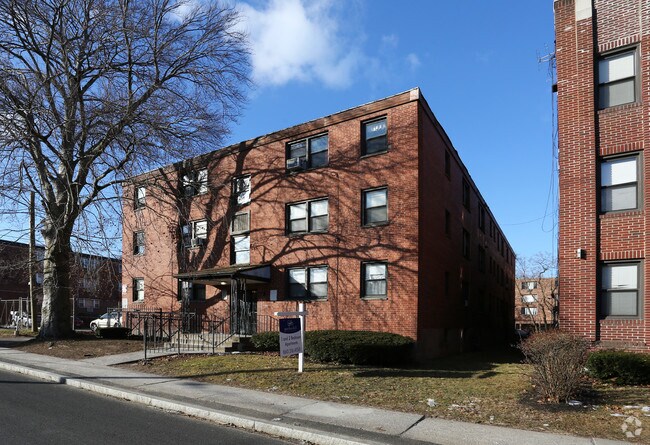 175 - 177 Sigourney St - Garden Hill Apartments