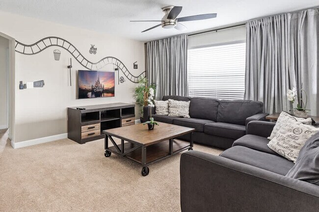 Building Photo - 4702 Sleepy Hollow Dr