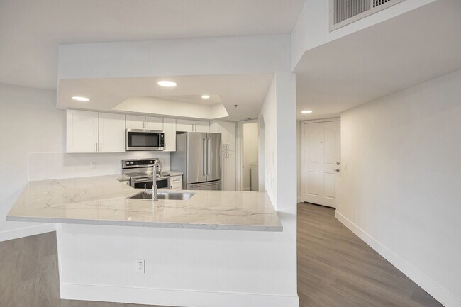 Building Photo - Biltmore Area Condo with Camelback Mountain View!