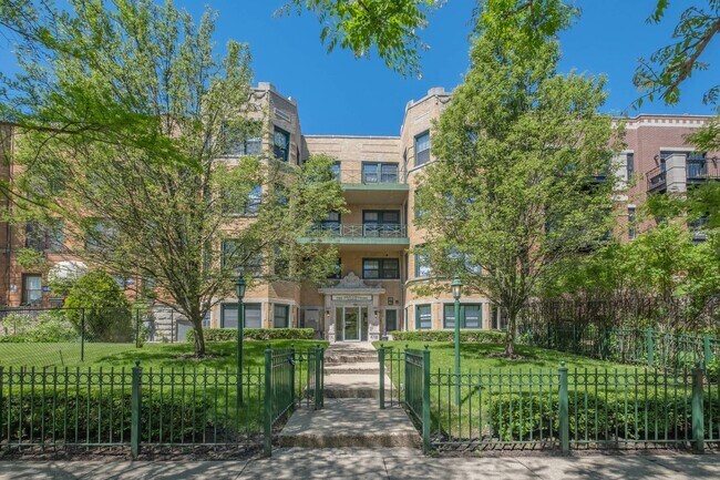 Primary Photo - 4706 N Beacon St