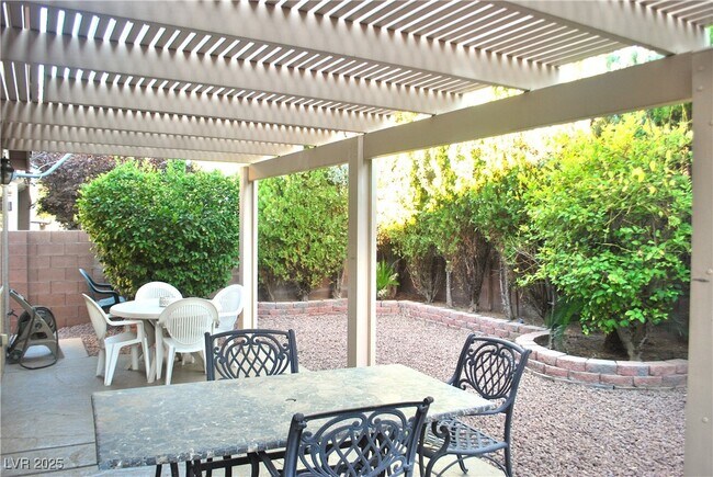 Building Photo - 9955 Burton Lake Ct