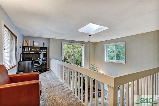 Building Photo - 807 Betz Creek Rd