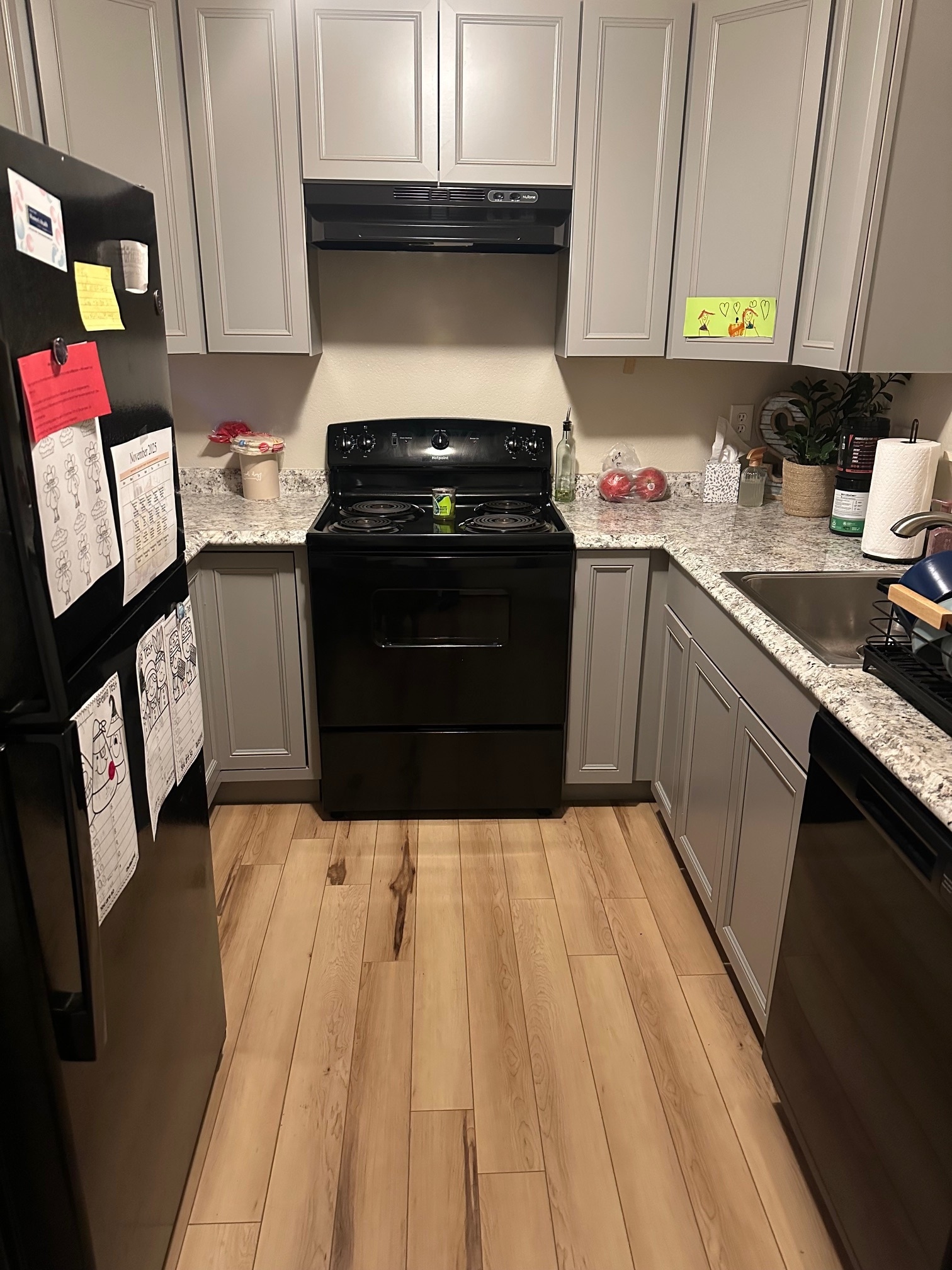 Building Photo - 631 Highline Dr