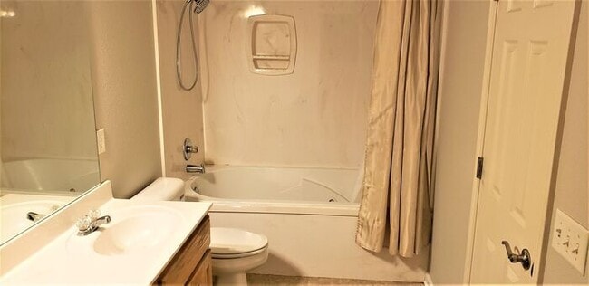 Building Photo - Showings Available