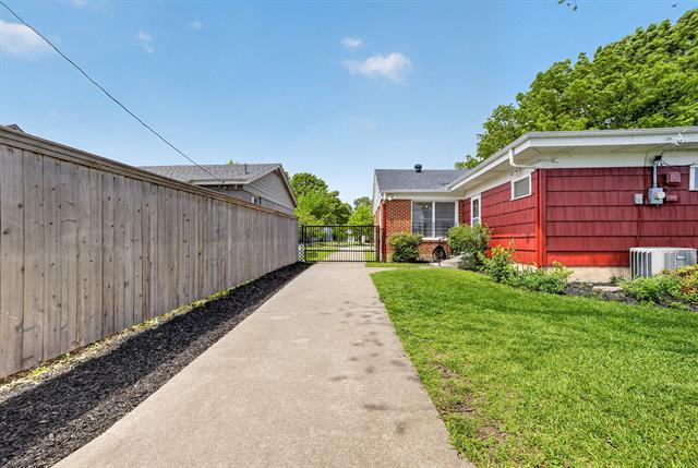 Building Photo - 3021 Ryan Pl Dr