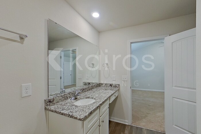 Building Photo - 1626 Hidden Gdn Ln