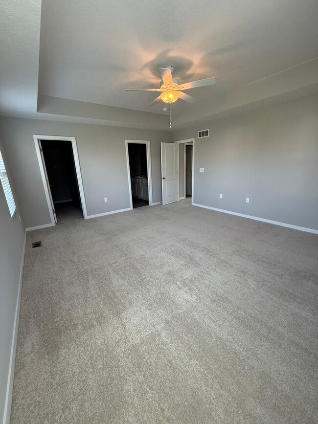 Building Photo - Move In Special! Stunning Westerville Condo with Loft | 2,086 Sq Ft | Garage | Move-In Ready