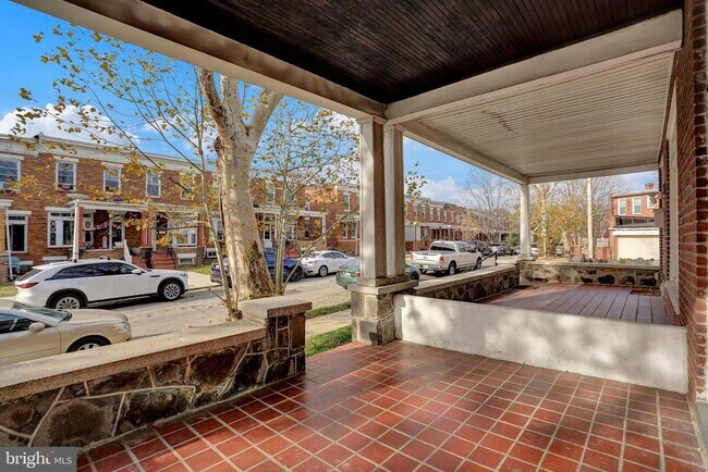 Building Photo - 3202 Dudley Ave