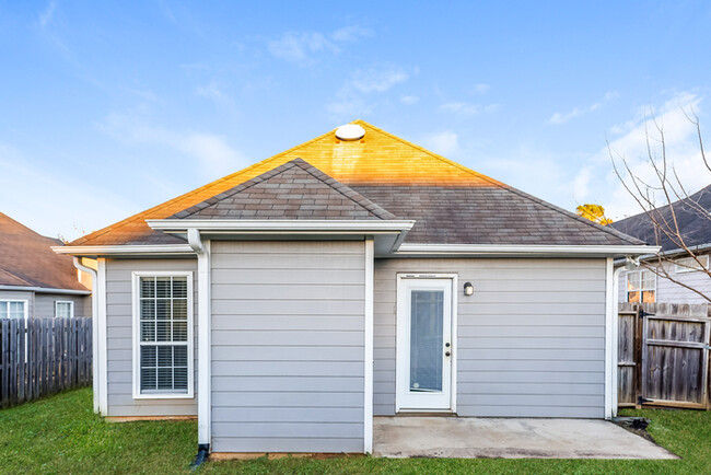 Building Photo - 349 Camden Cove Cir