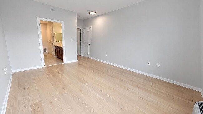 Building Photo - 4 Constellation Pl
