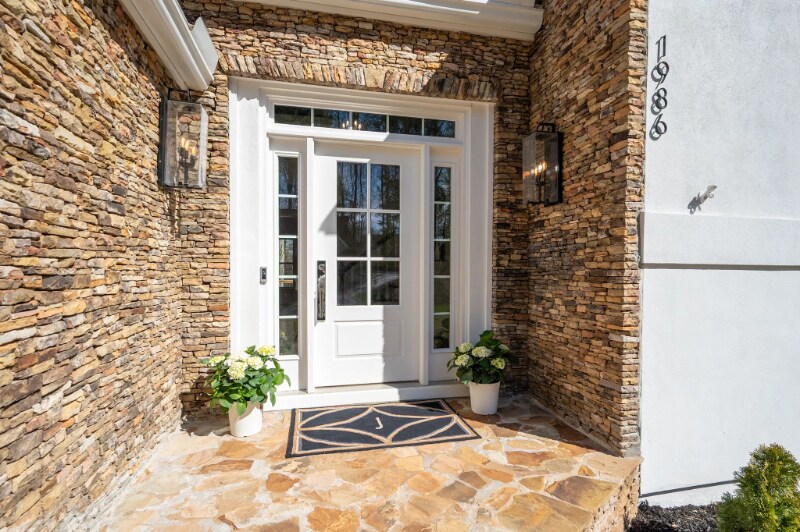 Building Photo - 1986 Willeo Creek Point