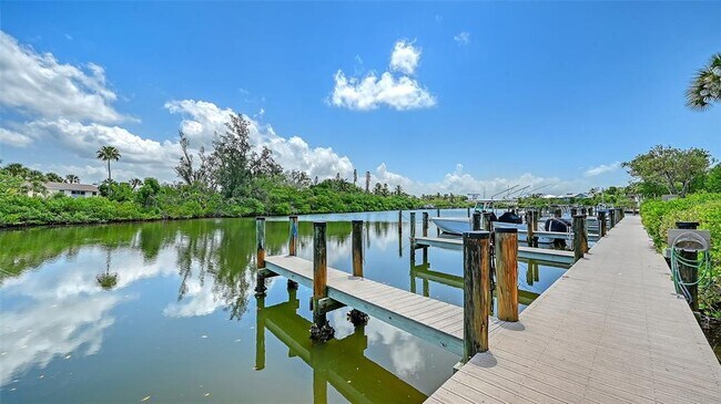 Building Photo - 6750 Gulf of Mexico Dr