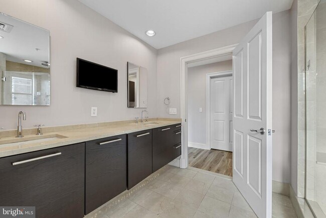 Building Photo - 801 Key Hwy