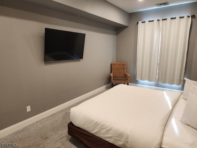 Building Photo - 200 NJ-94