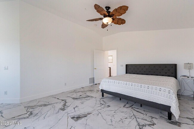 Building Photo - 11525 E Desert Willow Dr