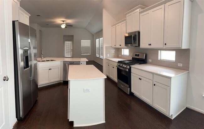 Building Photo - 521 Panzano Dr