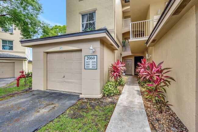 Building Photo - 2060 Greenview Shores Blvd