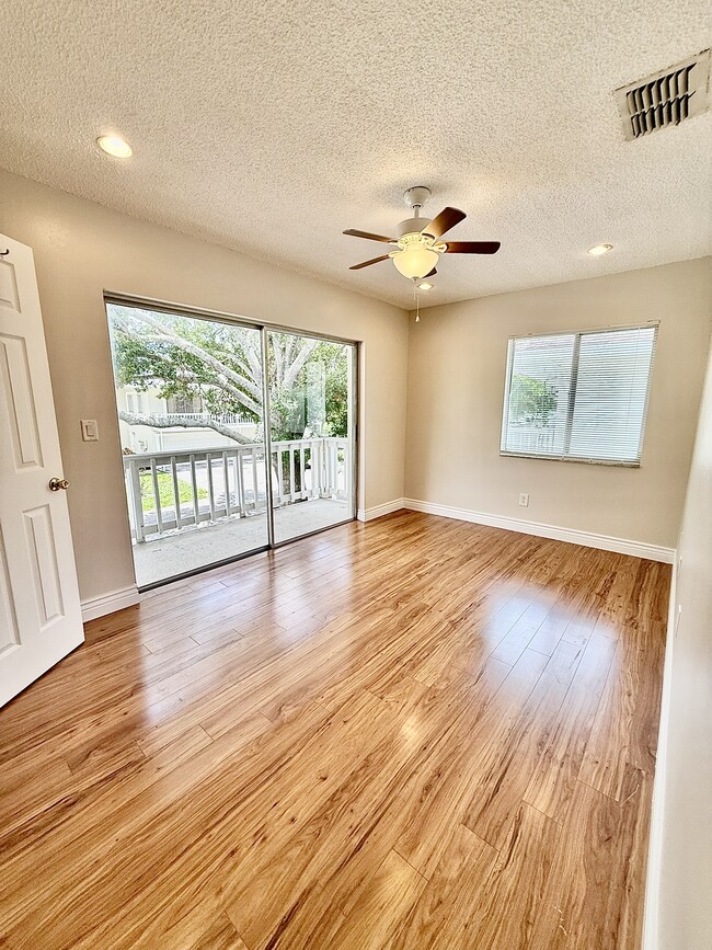 Building Photo - 2941 Bough Ave