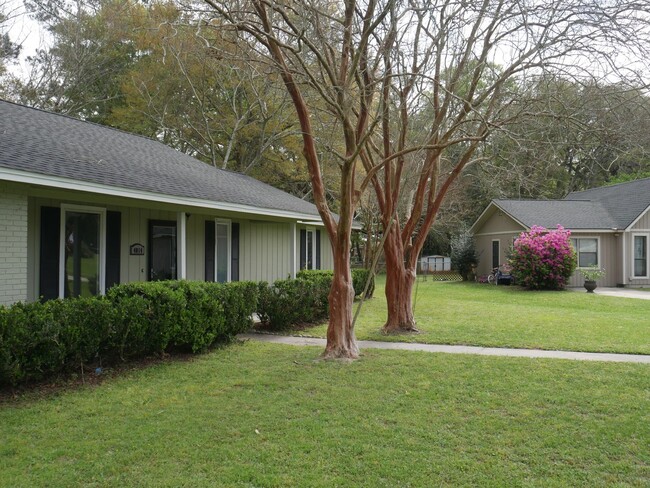 Primary Photo - Beautiful ranch style home