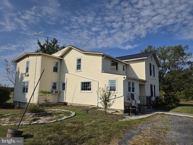 Building Photo - 968 Double Church Rd