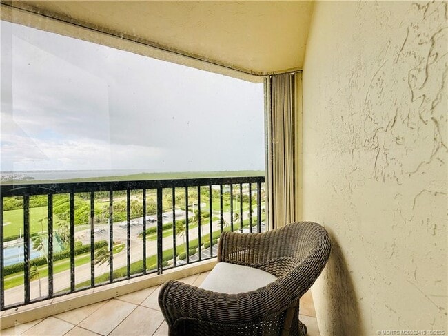 Building Photo - 9500 S Ocean Dr