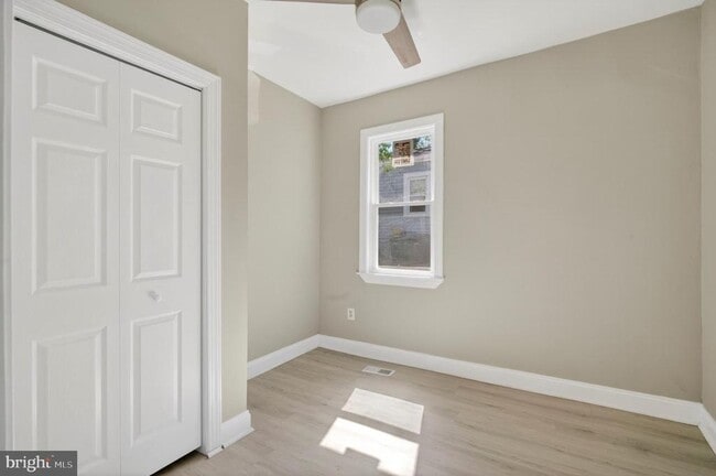 Building Photo - 505 69th St