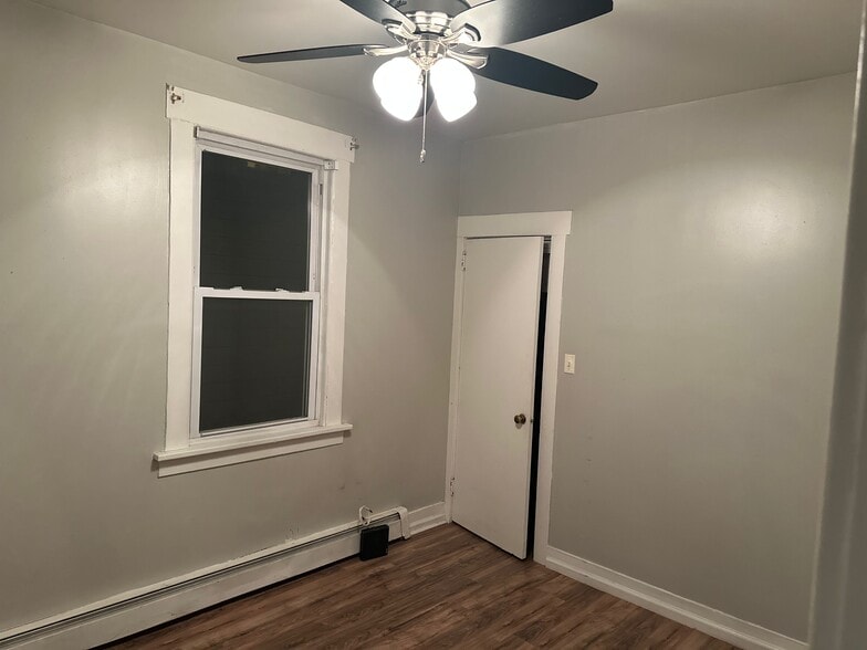 Building Photo - 20 E Henry St