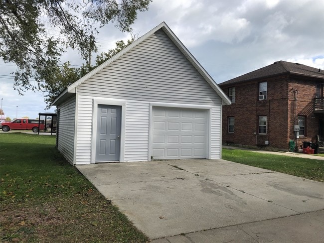Building Photo - 1346 N 8th St