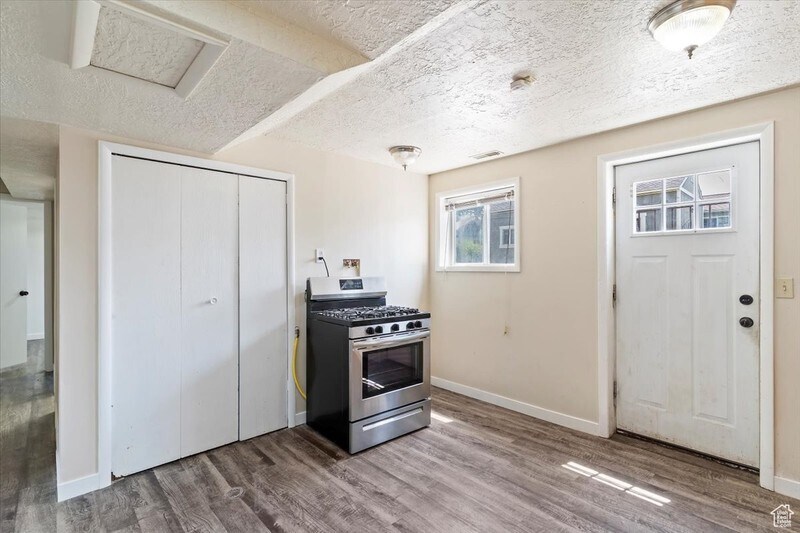 Building Photo - 475 W 2400 S