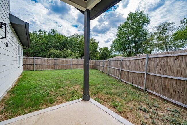 Building Photo - 1208 Edgar St