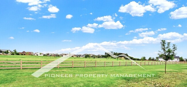 Building Photo - Modern Home in desirable Northgate Colorad...