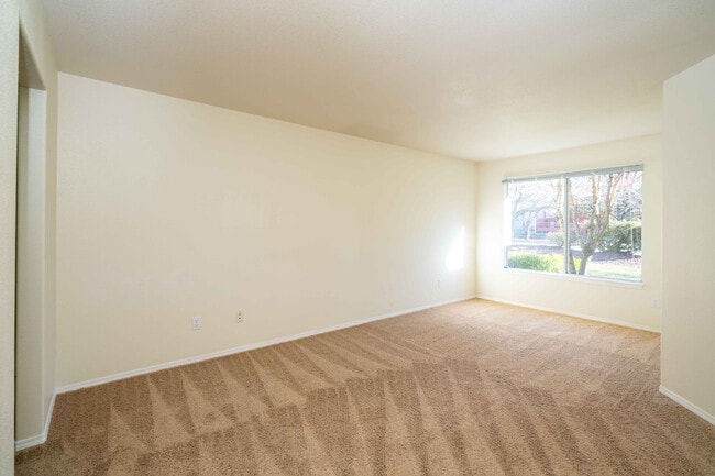 Building Photo - Spacious 2 Master Suites with Bonus Loft A...