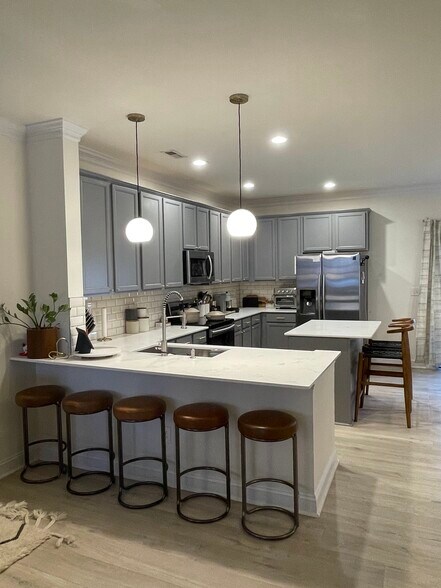 Building Photo - 347 Hurston Cir