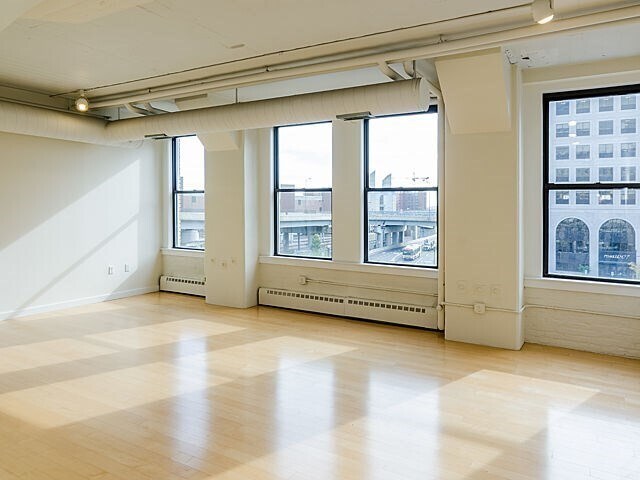 Building Photo - 210 South St